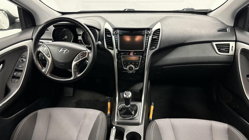 Hyundai i30 1.6 GDi i-Motion CAMERA NAVI CRUISE ECC LM., Voorwielaandrijving, Euro 5, 4 cilinders, Met garantie (alle)