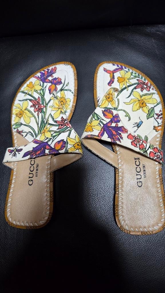 Neuwe Cucci slippers maat 38 39, Ophalen of Verzenden, Nieuw