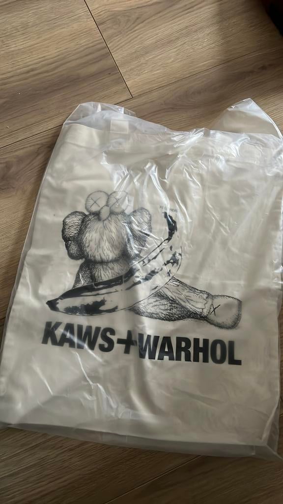 Kaws x Uniqlo Tote Bag nieuw, Ophalen of Verzenden, Zo goed als nieuw