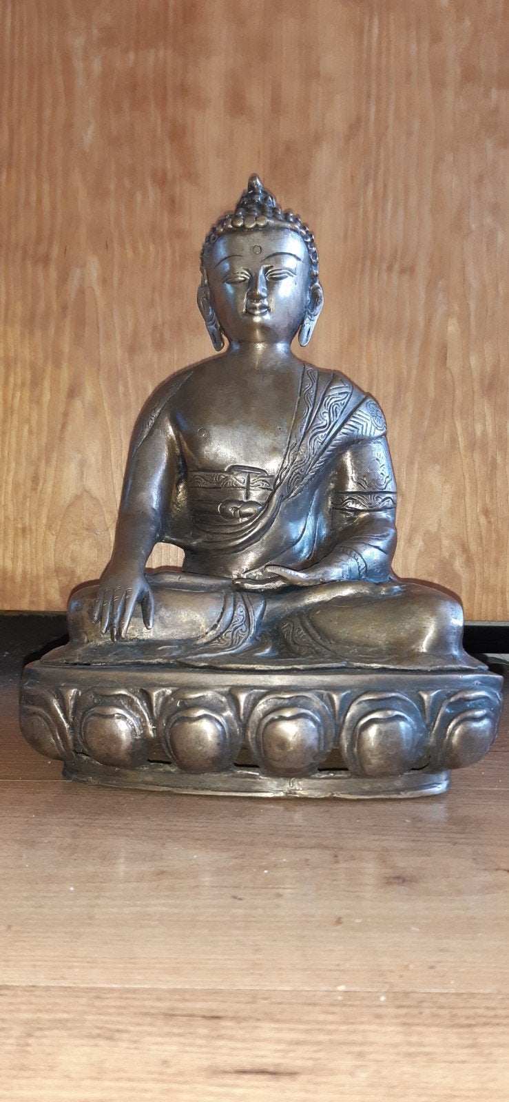 Messing Boeddha Beeld - Zittende Mediterende Boeddha, Ophalen, Met reliëf, Metaal, 34 cm