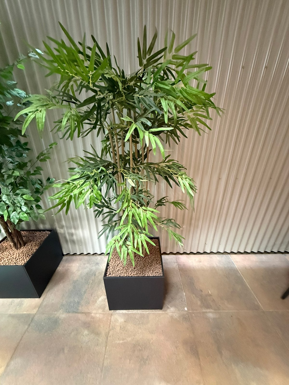 ZGAN Kunstbamboe met 150 cm plantenbak zwart 42cm, Ophalen, Groen, Rondom opgemaakt, Kunstplant