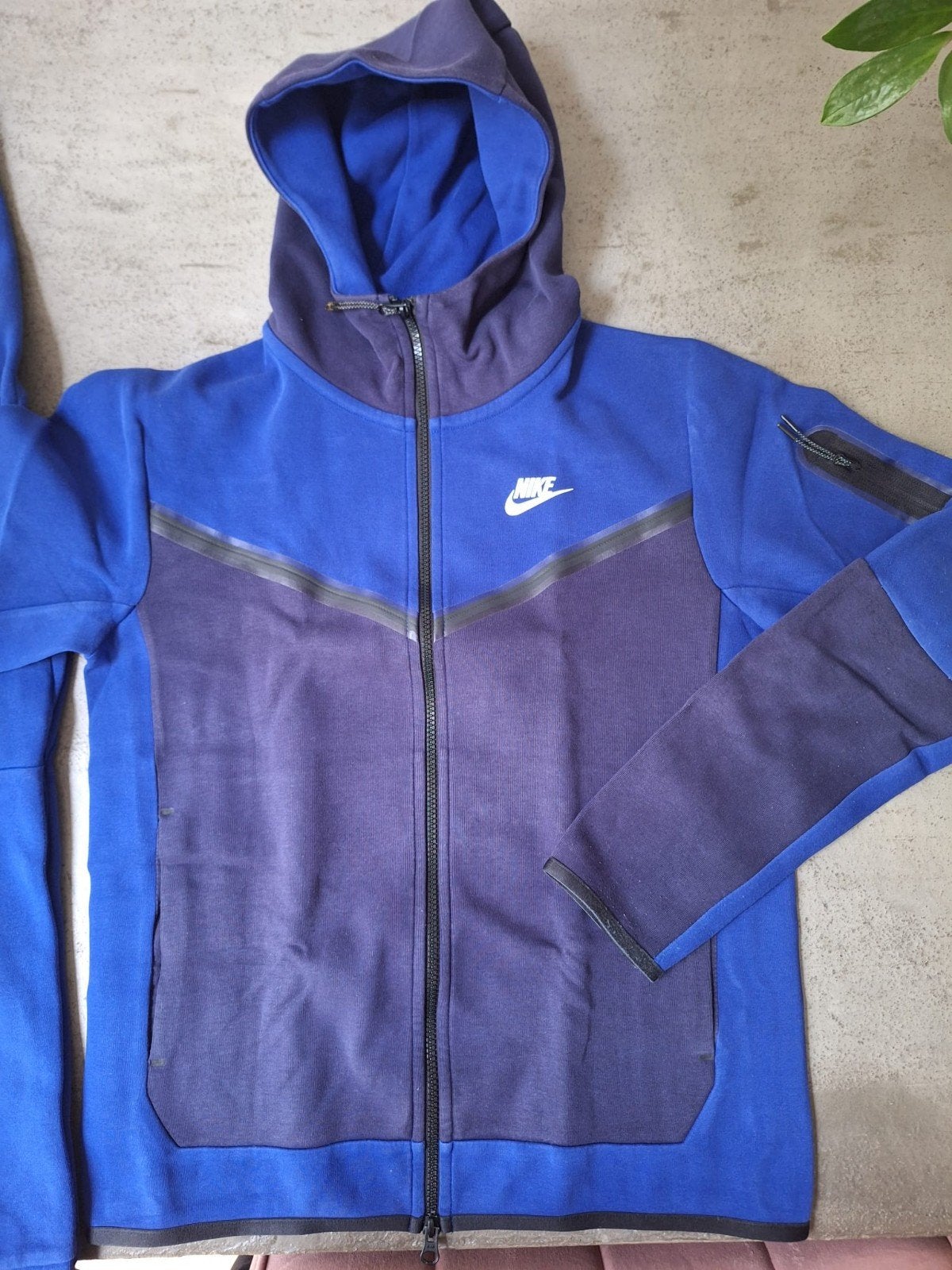Nike Tech pak maat S, Kleding | Heren, Sportkleding, Blauw, Nike, Ophalen of Verzenden, Gedragen