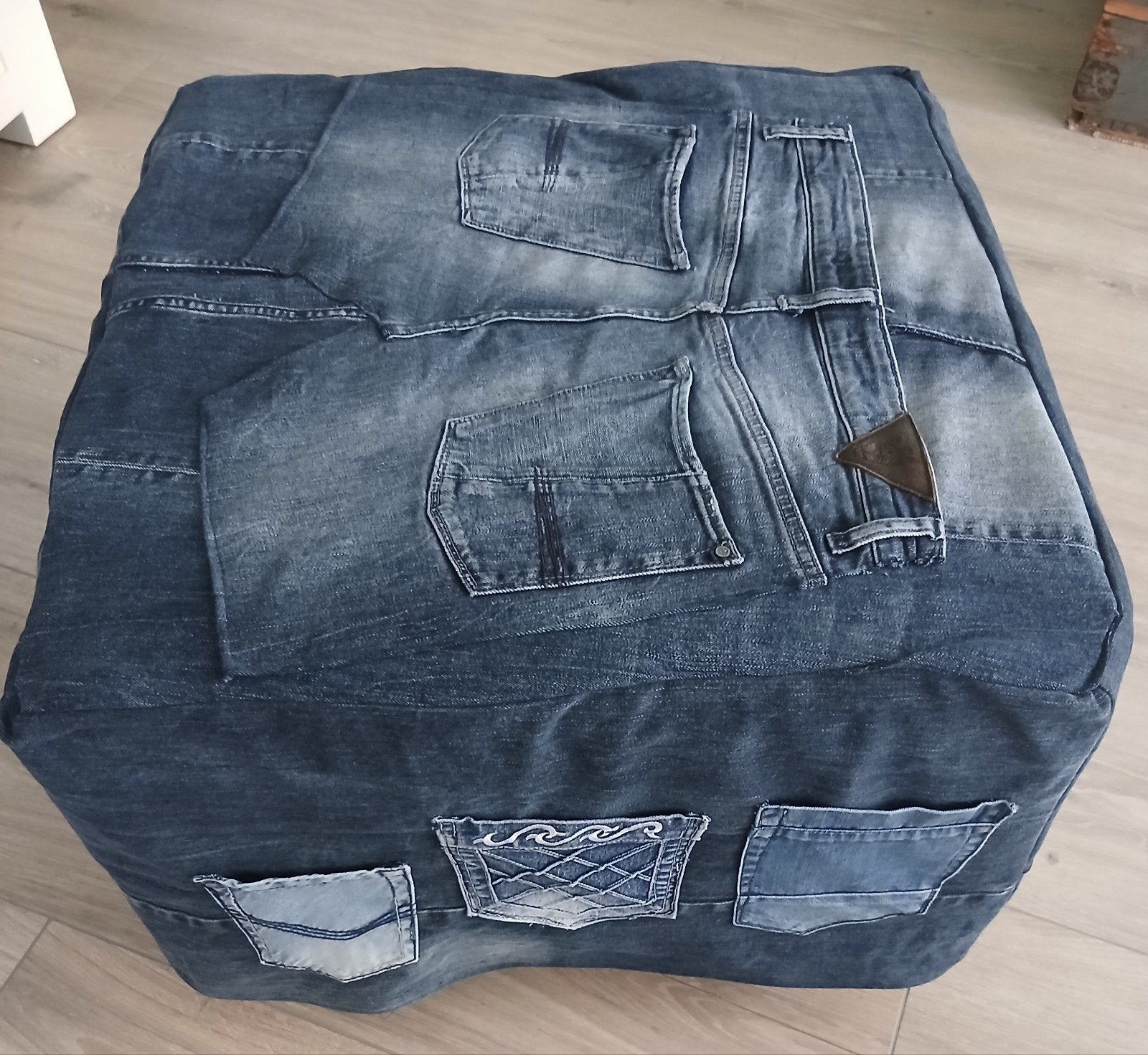 Gondas Creaties Poef met stoere Spijkerstof Hoes er omheen, Ophalen, Nieuw, Vierkant, Gondas Creaties