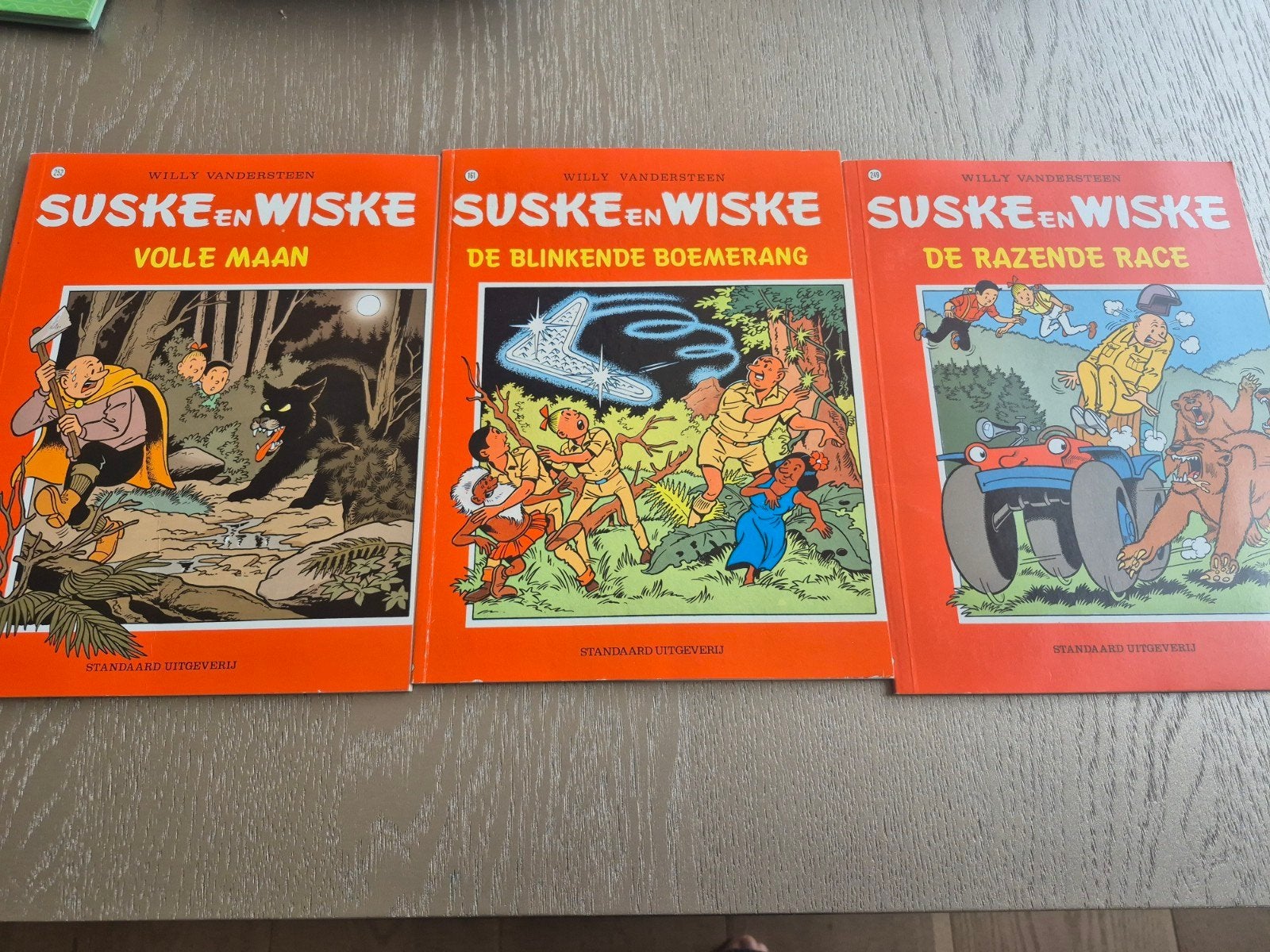 Willy Vandersteen - De razende race Suske en Wiske, Willy Vandersteen, Eén stripboek, Ophalen of Verzenden, Zo goed als nieuw