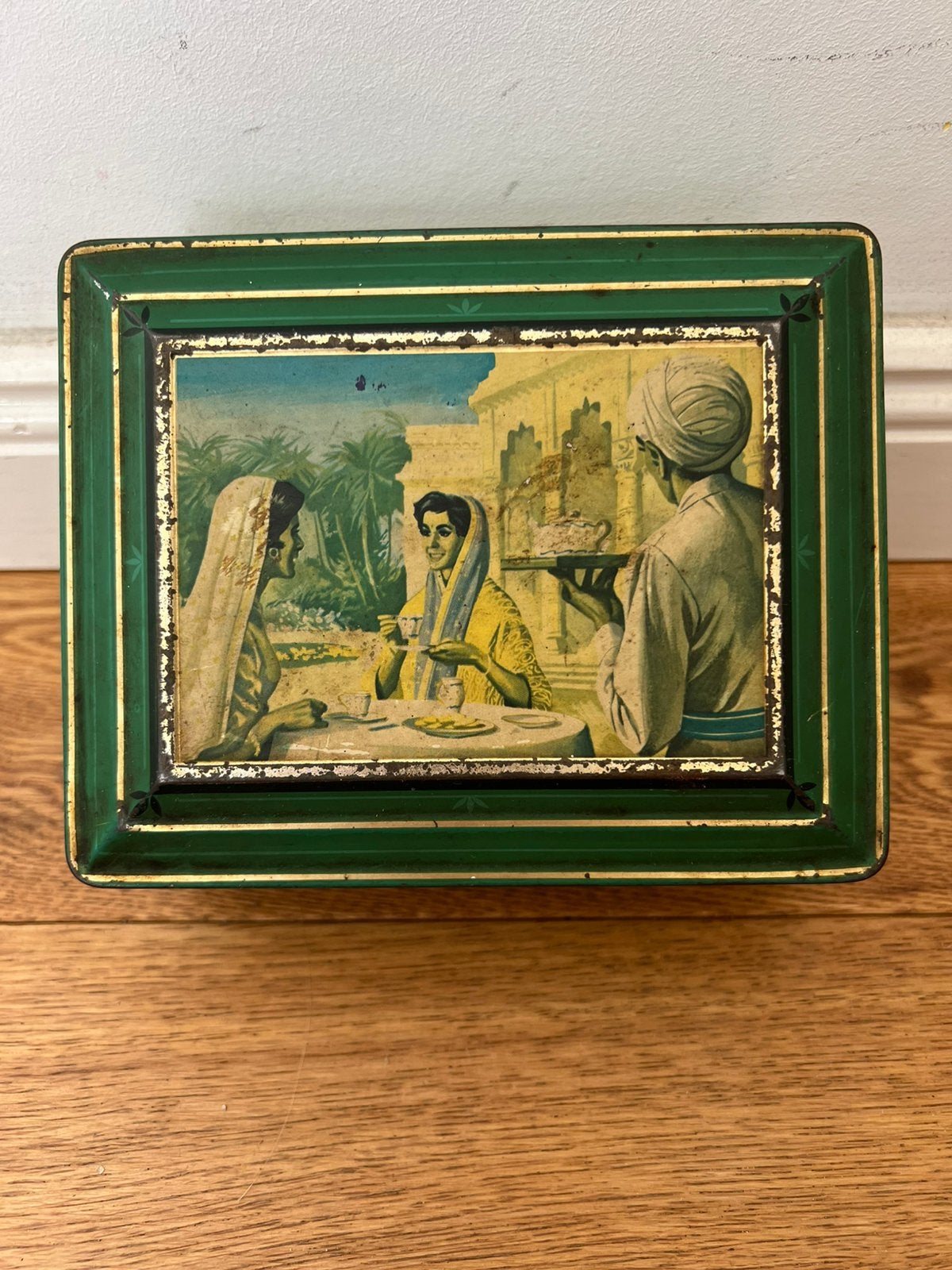 Vintage Assam Thee Blik - Groen met Scène, Verzamelen, Ophalen of Verzenden, Gebruikt, Thee