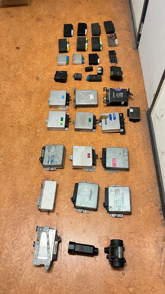 Partij ecu computers elektronica bmw fiat peugeot lancia e30, Auto-onderdelen, Ophalen of Verzenden, Nieuw, BMW