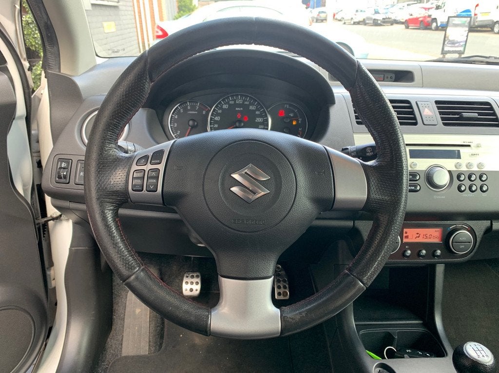 Suzuki Swift 1.6 Sport|APK|Airco|Stoelverwarming|Keyless, Voorwielaandrijving, 1005 kg, 4 cilinders, Met garantie (alle)