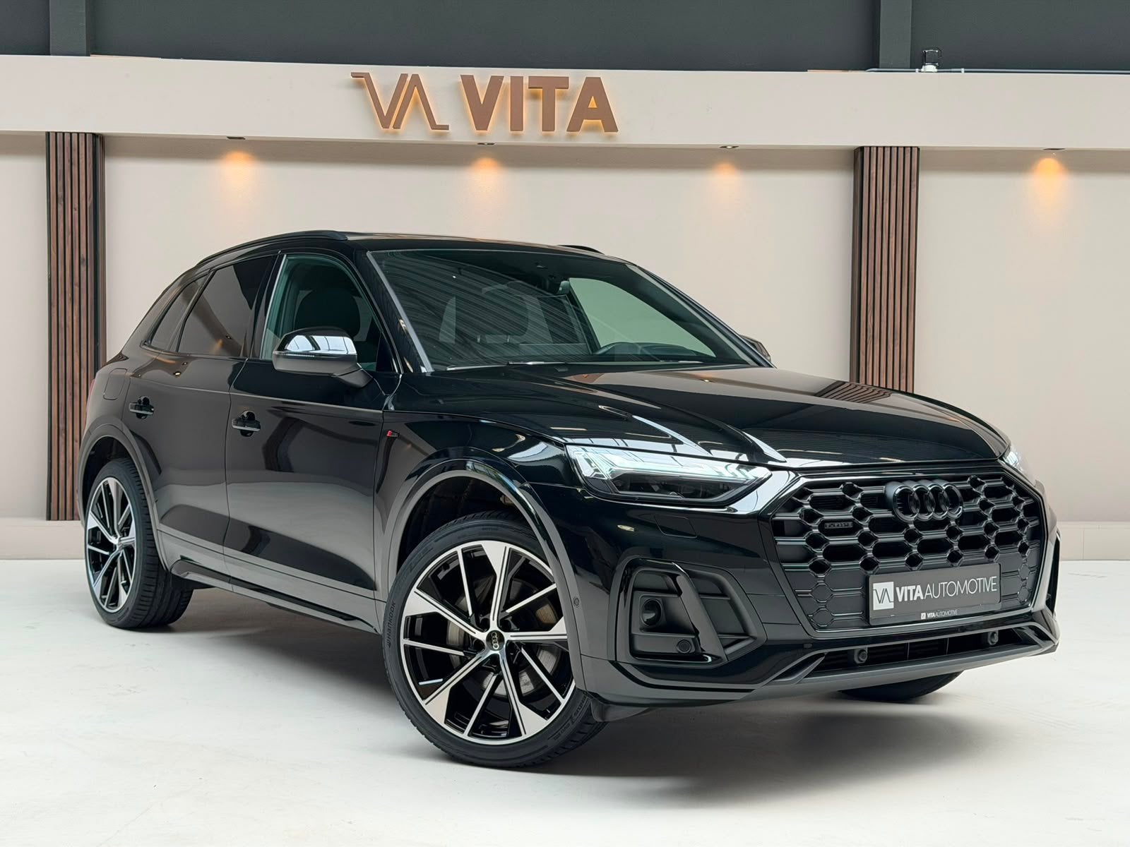 Audi Q5 50 TFSI e S edition Competition Pano|HUD|Memory|B&O|, Automaat, Gebruikt, 4 cilinders, Zwart