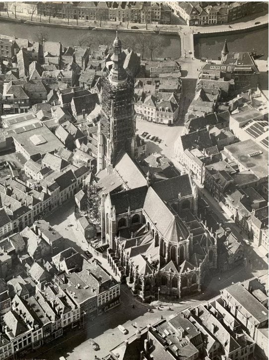 Originele luchtfoto (Schiphol) Grote Kerk Breda 1956-1960, Gebruikt, Foto, Ophalen of Verzenden, 1940 tot 1960