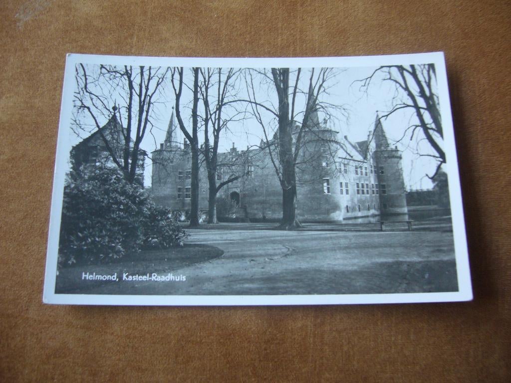 HELMOND  =  KASTEEL - RAADHUIS, Ophalen of Verzenden, 1940 tot 1960, Ongelopen, Noord-Brabant