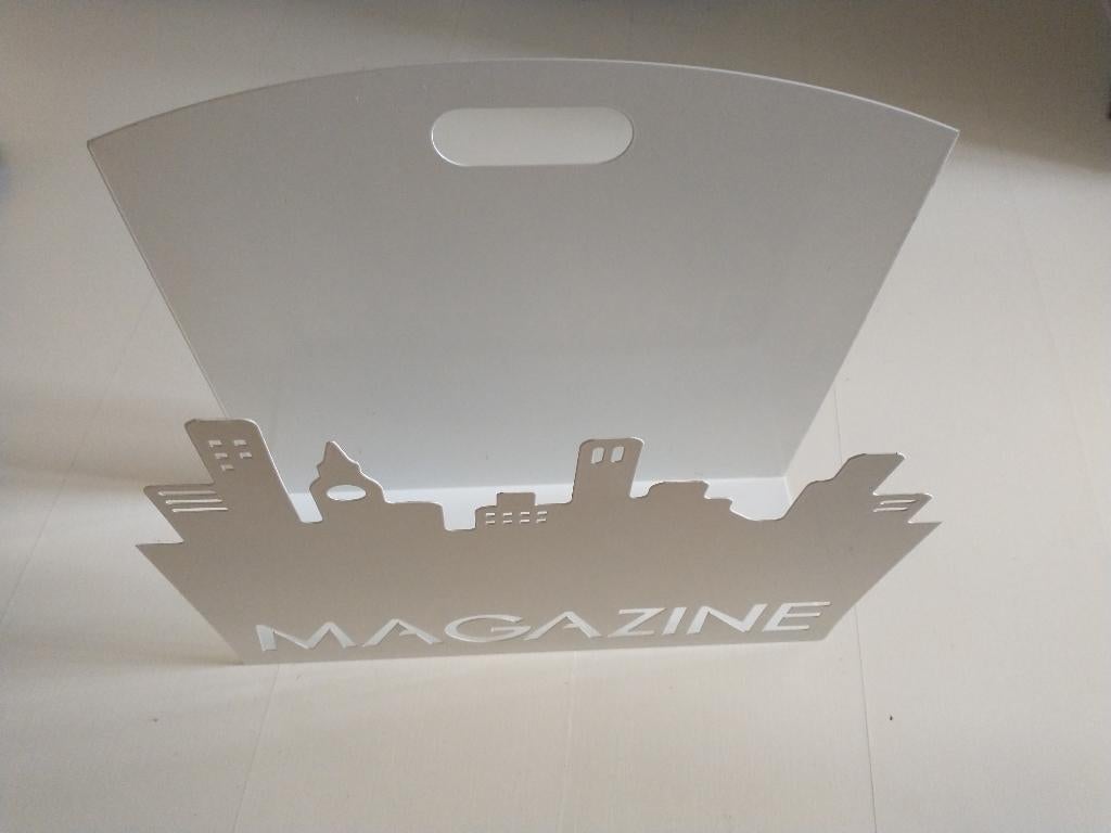 TIJDSCHRIFTEN HOUDER Modern Wit Design, Ophalen, Zo goed als nieuw