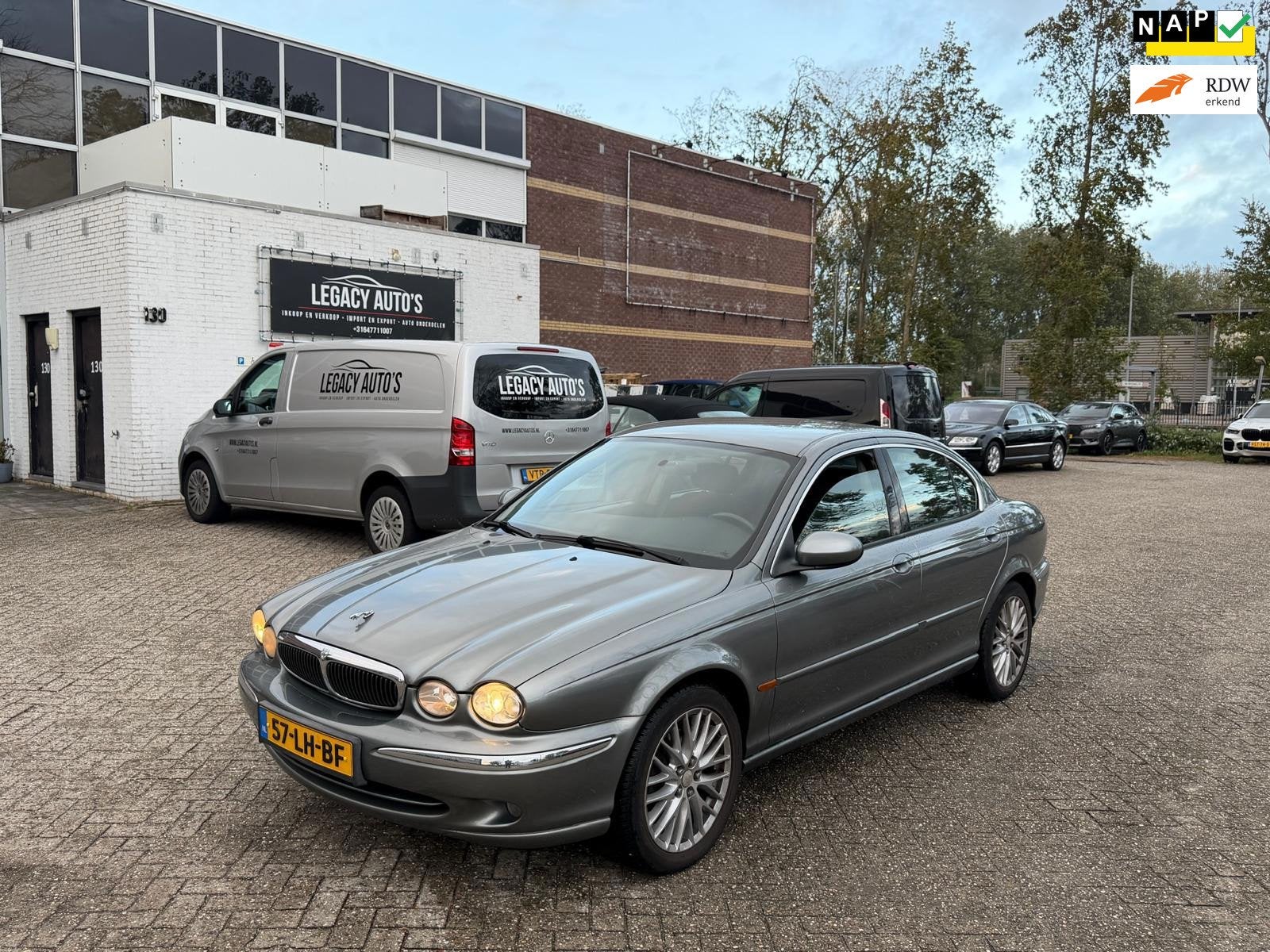 Jaguar X-type 2.0 V6 Business Edition - RIJDT & SCHAKELT GOE, Auto's, Voorwielaandrijving, Stof, Gebruikt, Zwart