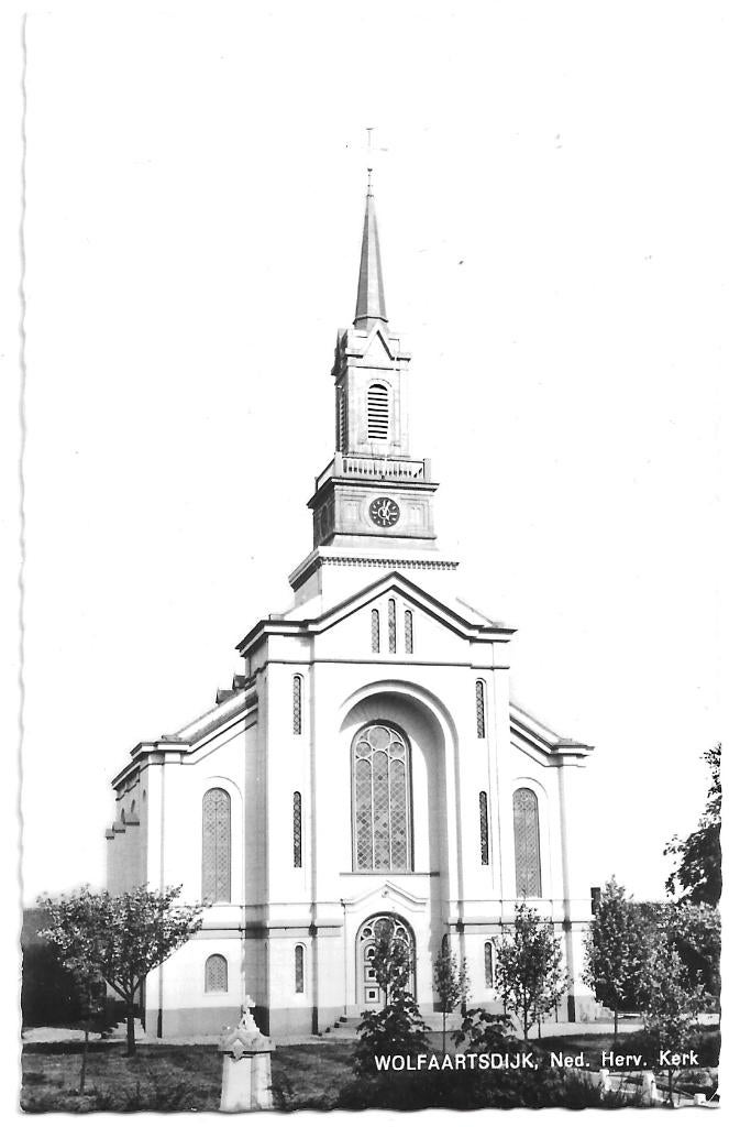 AK Wolphaartsdijk - Ned. Herv. Kerk, Verzamelen, Ansichtkaarten | Nederland, Verzenden, 1960 tot 1980, Ongelopen, Zeeland