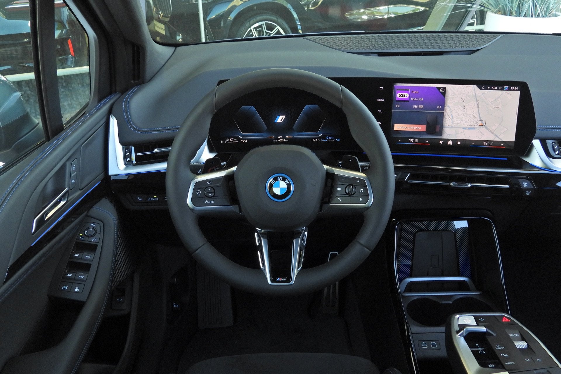 BMW 2 Serie Active Tourer 225e xDrive M Sport Automaat / Tre, Auto's, BMW, Dealer onderhouden, 1800 kg, Bedrijf, Vierwielaandrijving