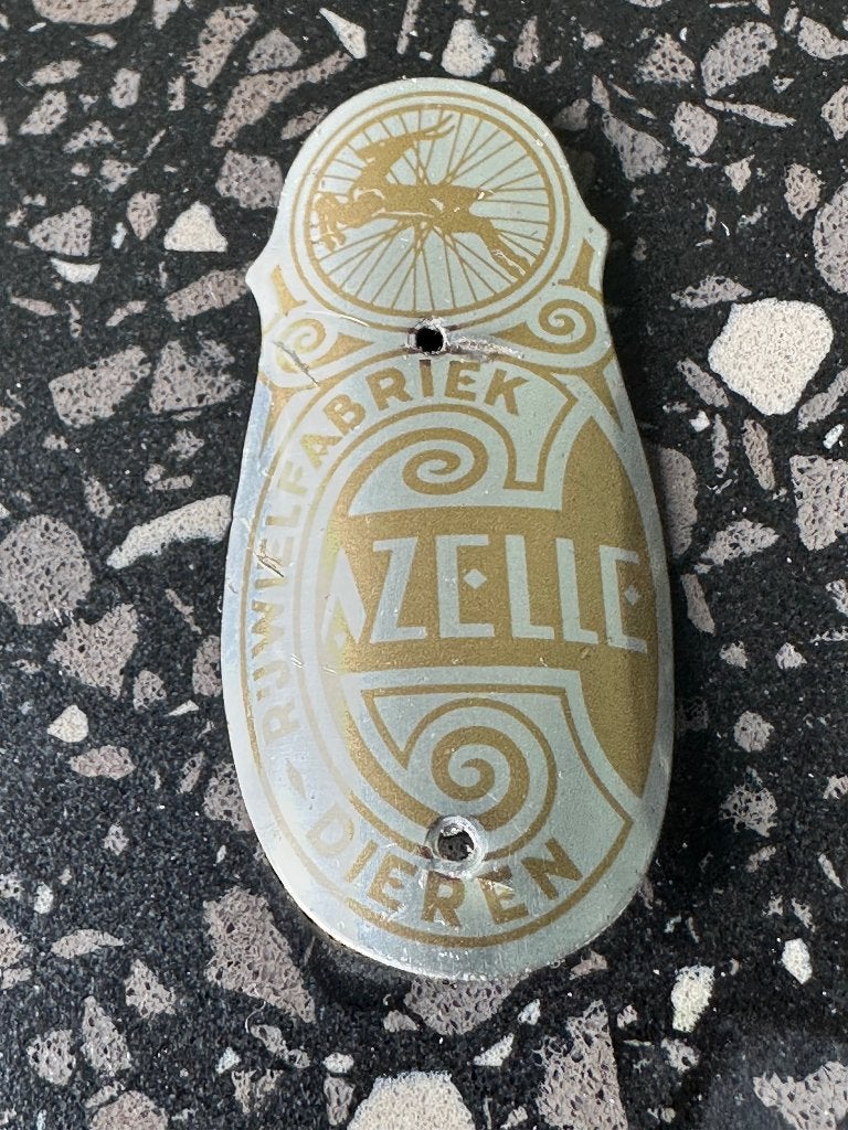 Gazelle balhoofd plaatje. Rijwiel balhoofdplaatje bruin., Gebruikt, Overige typen, Ophalen of Verzenden, Oldtimerfiets