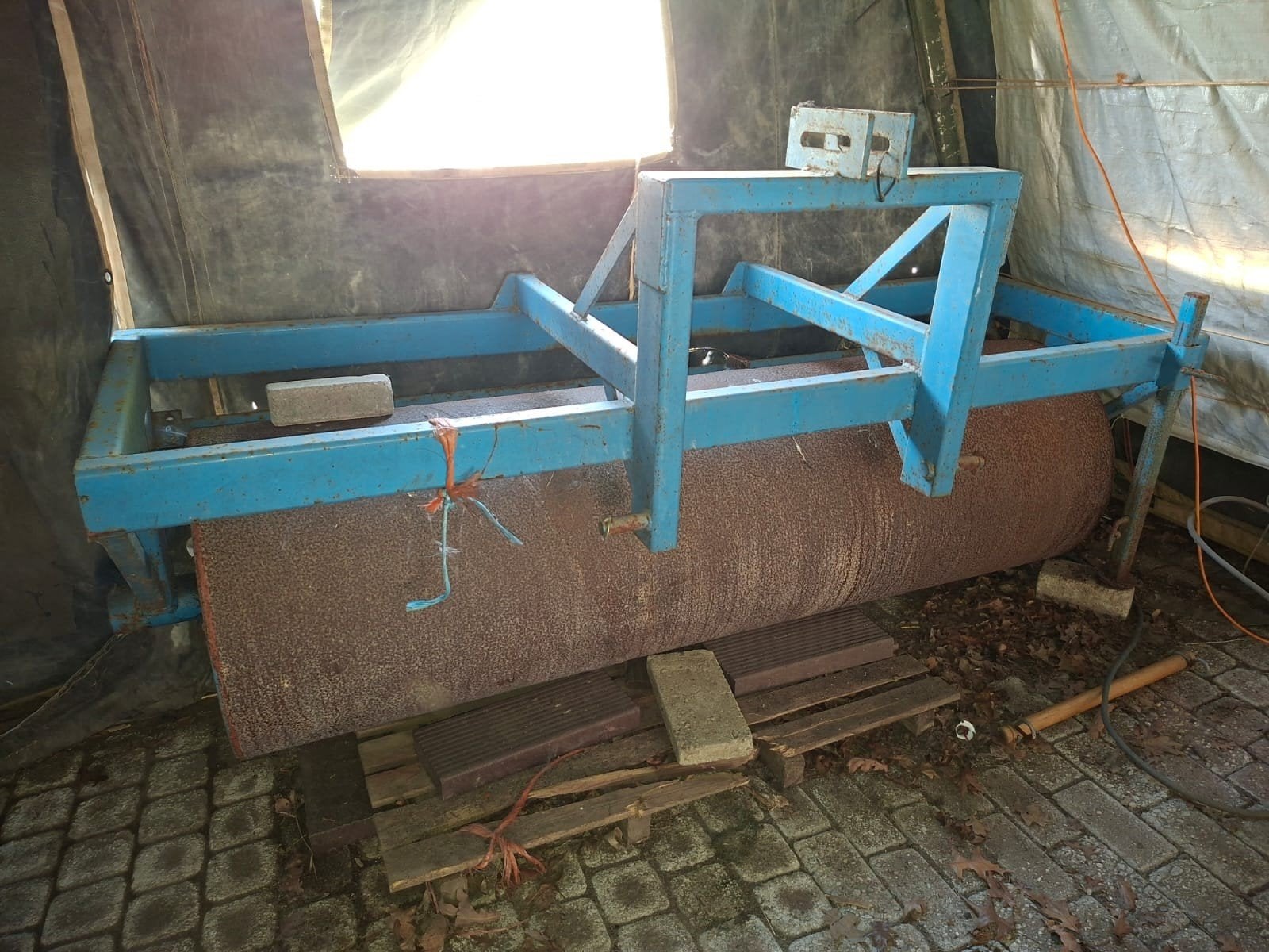 Landrol 60x200 voor hef, water te vullen, Ter Aar, Ophalen