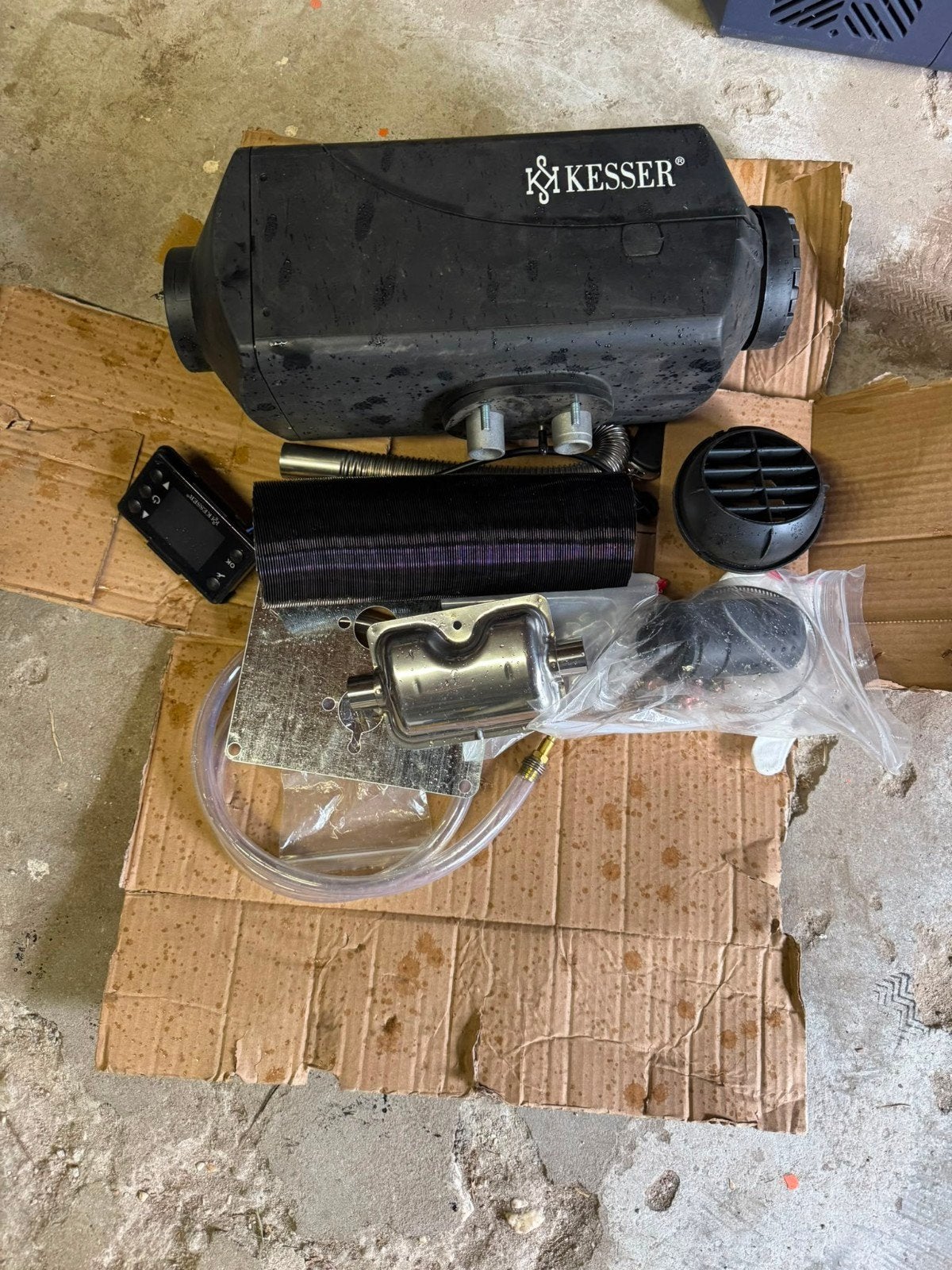 KESSER Diesel Standkachel 12V - Nieuw in doos, Caravans en Kamperen, Ophalen of Verzenden, Nieuw