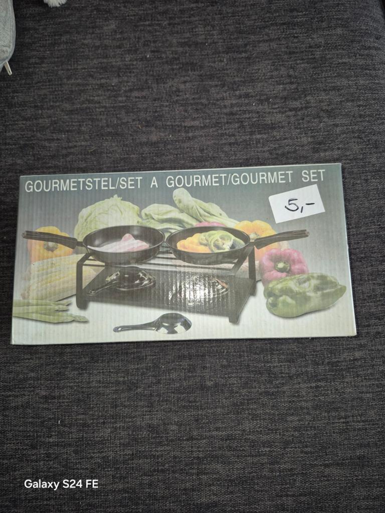 Gourmetstel/set met 2 pannetjes en branders, Witgoed en Apparatuur, Gourmetstellen, Ophalen of Verzenden, Nieuw, Minder dan 4 personen