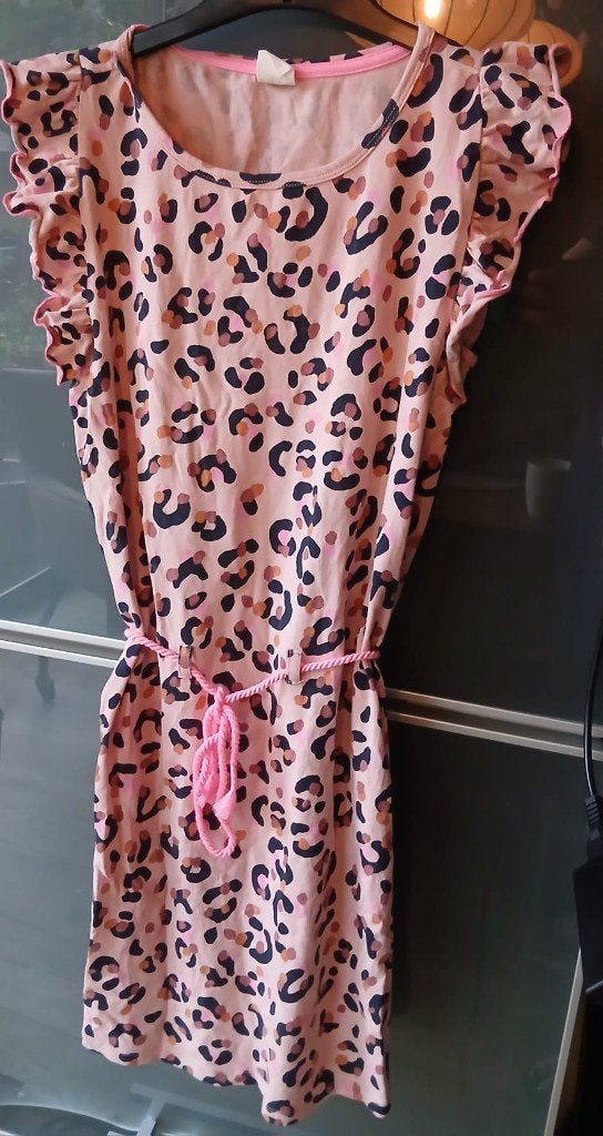 HEMA jurk maat 158/164 – roze panterprint, Ophalen of Verzenden, Zo goed als nieuw, Meisje, Jurk of Rok