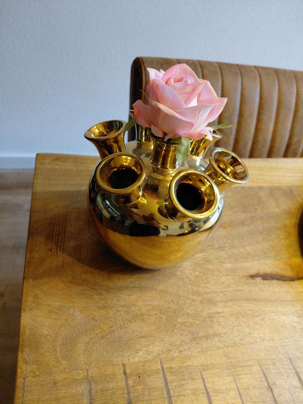 Goudkleurige tulpenvaas - De trend van dit moment!, Ophalen of Verzenden, Nieuw, Goud, Overige materialen