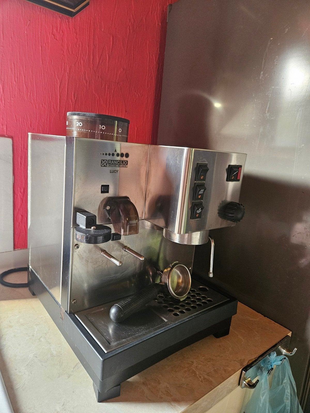 Rancilio Lucy espressomachine met ingebouwde bonenmaler, Ophalen, Gebruikt, Espresso apparaat, Koffiebonen