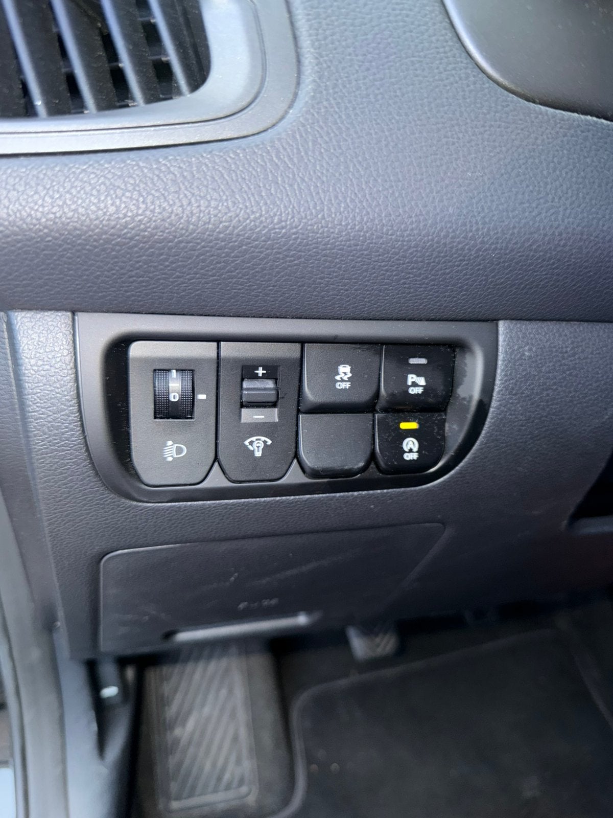 Foto 17 van Kia Rio 1.2 I 5DRS 2012 Zwart super pack. Navigatie,airco.
