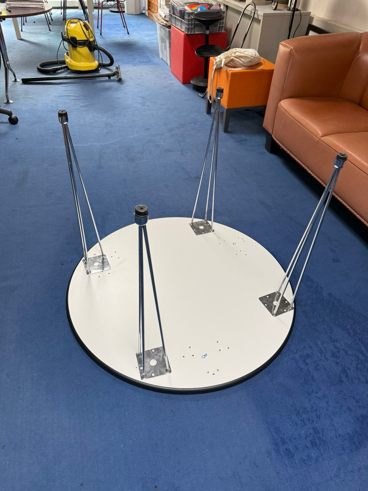 Ronde eettafel 100 cm doorsnede, Huis en Inrichting, Ophalen, Zo goed als nieuw, Rond, 50 tot 100 cm