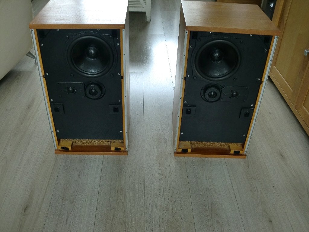 Eerste serie DM2 Professional Monitor zeldzaam. B&w, Ophalen, Stereo speakers, Zo goed als nieuw, 60 tot 120 watt
