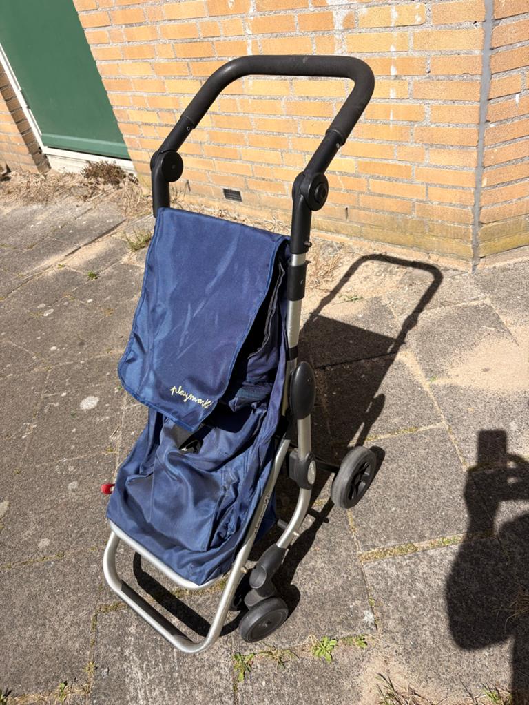 Blauwe Playmarket boodschappen trolley, Sieraden, Tassen en Uiterlijk, Tassen | Reistassen en Weekendtassen, Wieltjes, 30 cm of meer