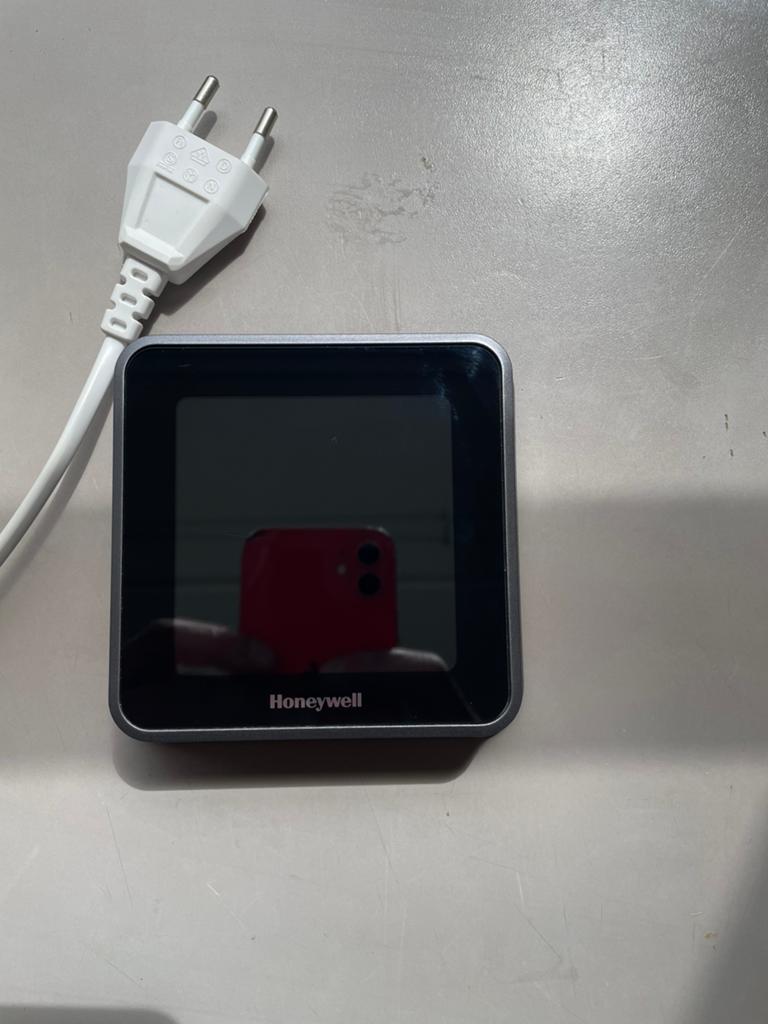 Honeywell T6 slimme wifi thermostaat., Ophalen of Verzenden, Slimme thermostaat, Zo goed als nieuw
