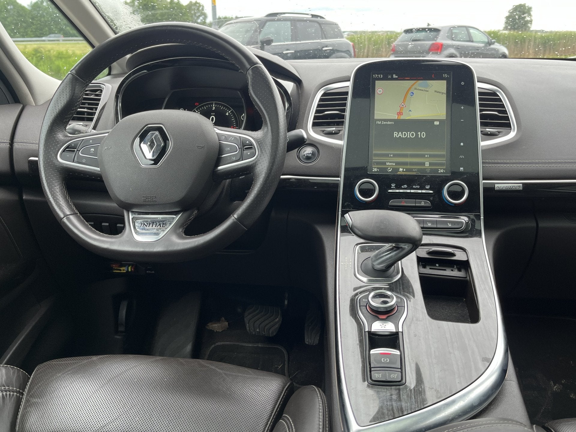 Renault Espace 1.6 dCi Initiale Paris 160PK / Export ! / Tre, Auto's, Gebruikt, Euro 6, 4 cilinders, 2000 kg