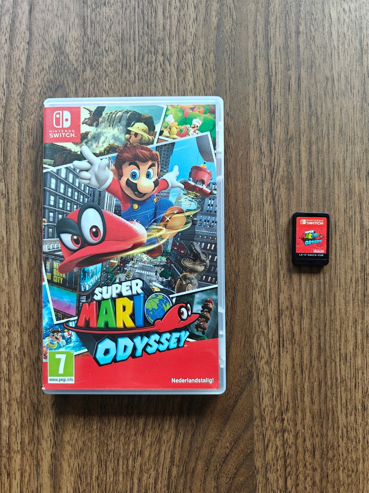 Super Mario Odyssey Nintendo Switch, Spelcomputers en Games, Avontuur en Actie, Ophalen of Verzenden, Zo goed als nieuw, 3 spelers of meer