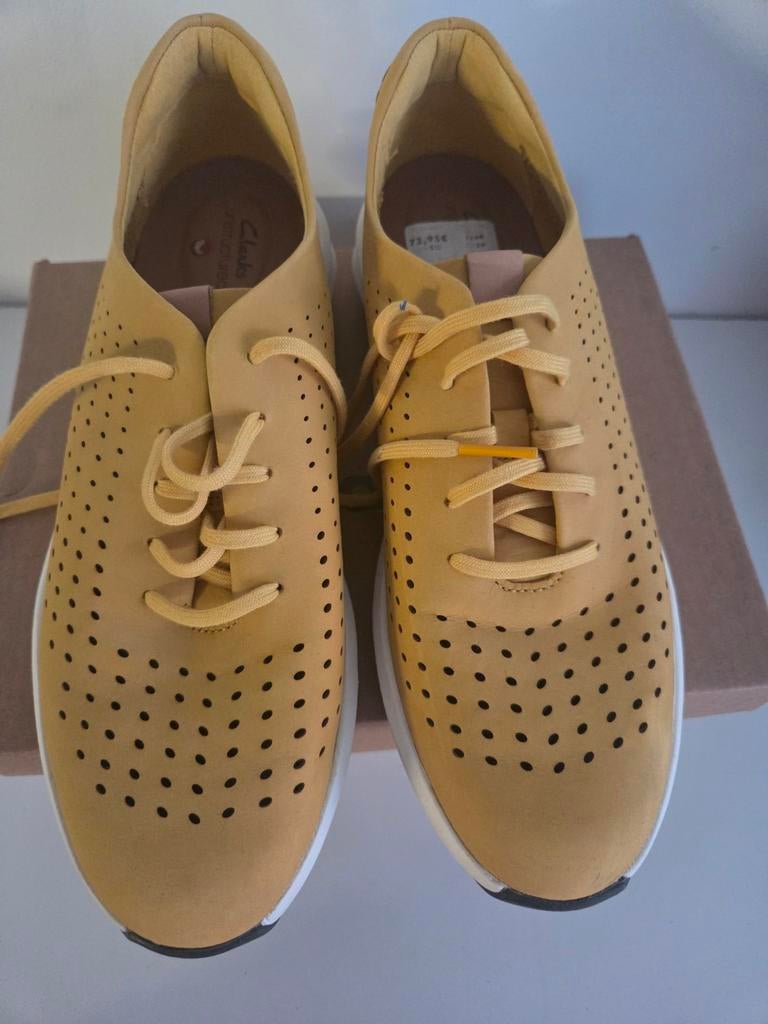 Gele Clarks sneakers maat 39, nieuwe, Ophalen of Verzenden