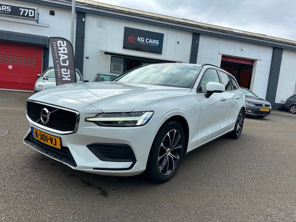 Volvo V60 2.0 B3 Momentum Advantage, Auto's, Volvo, Euro 6, 4 cilinders, 1969 cc, Hybride Elektrisch/Benzine