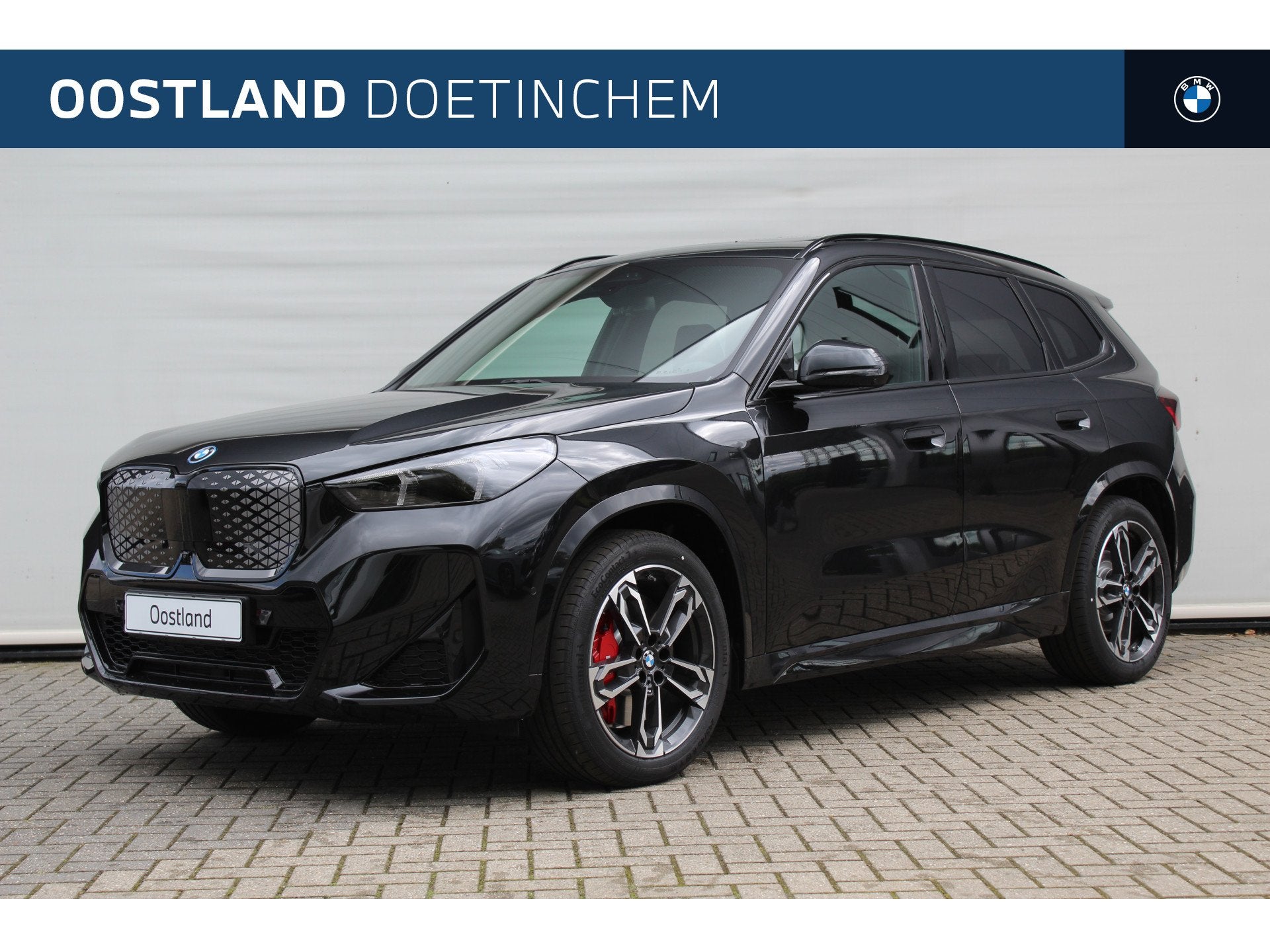 BMW iX1 eDrive20 M Sport / Panoramadak / Trekhaak / Sportsto, Zwart, Zwart, Nieuw, SUV of Terreinwagen