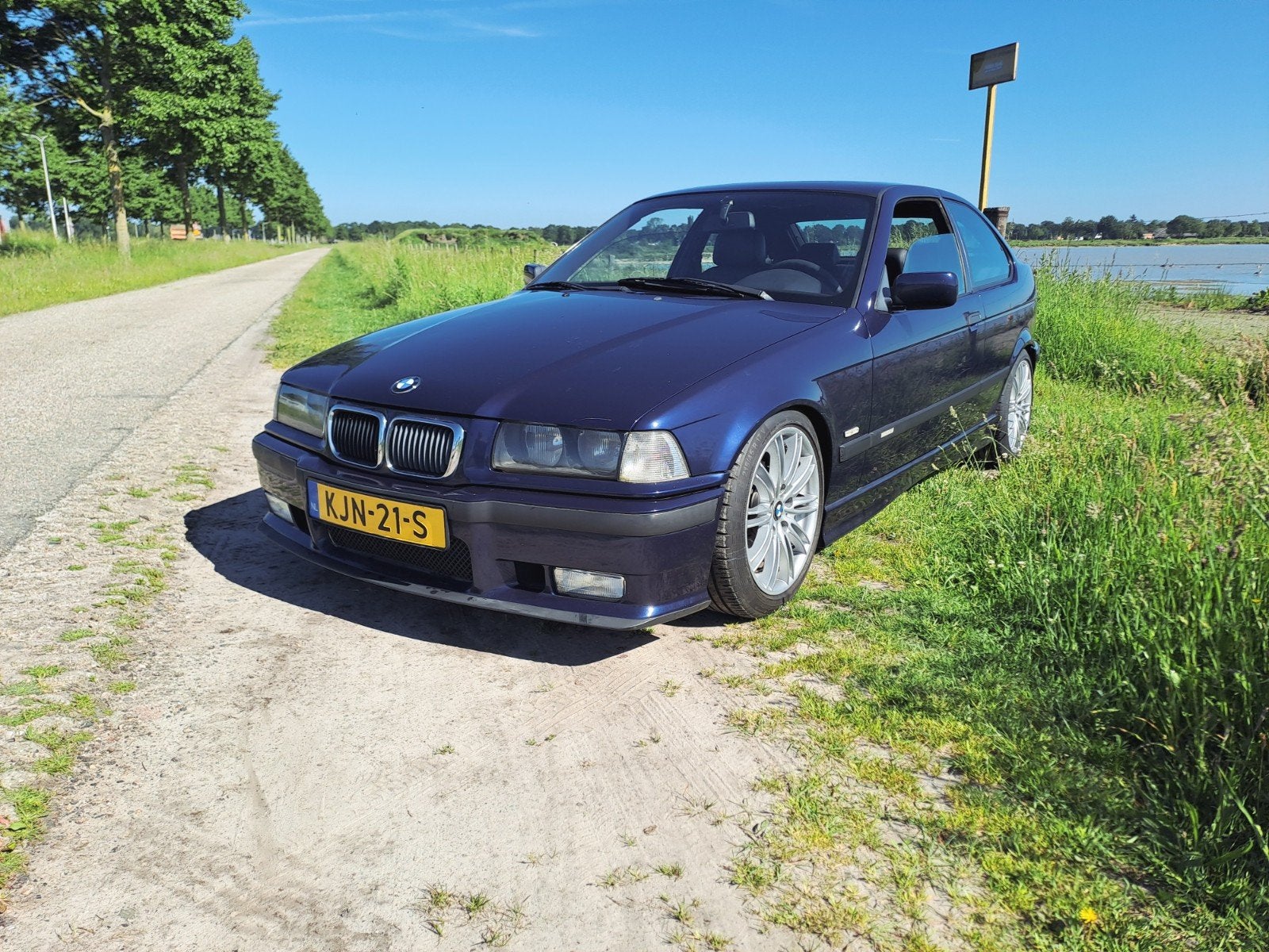 BMW 3-Serie 2.5 TI 323 Compact 2000 Blauw, Achterwielaandrijving, Zwart, 2494 cc, Blauw