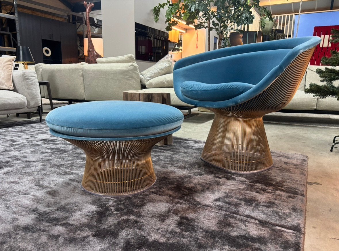 Foto 2 van Knoll warren Platner Lounge chair + stool original 18K gold