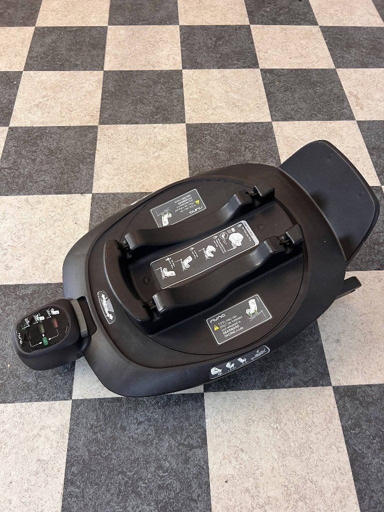 Nuna Next Base Isofix, Kinderen en Baby's, Autostoeltjes, Zo goed als nieuw, Isofix, 0 t/m 13 kg, Ophalen