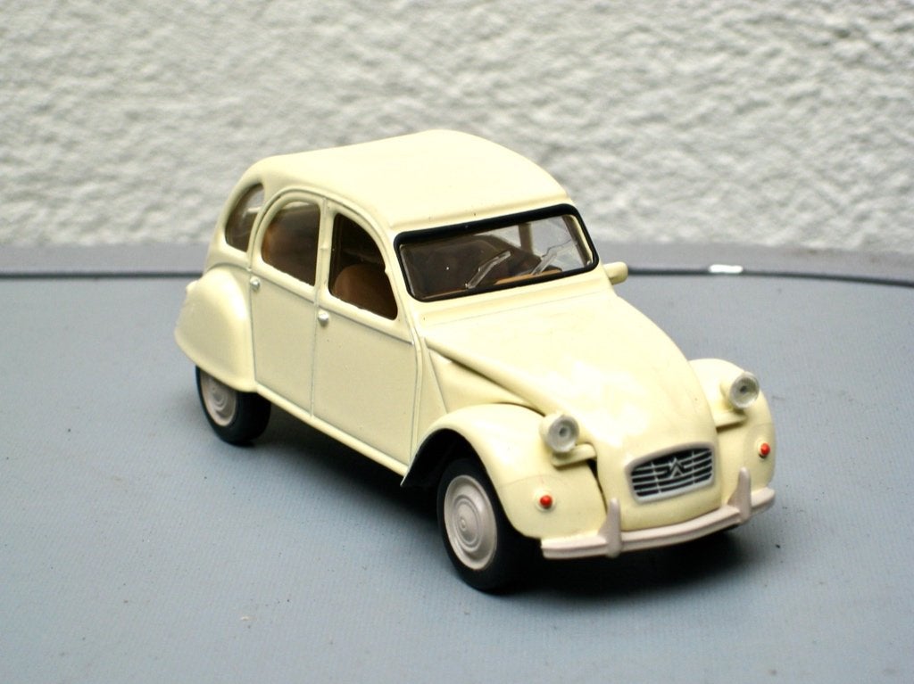 Citroen 2CV 6 1978 beige Norev 1:43, Ophalen of Verzenden, Nieuw, Auto, Norev