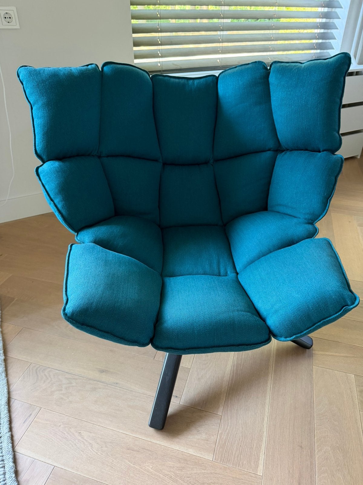 Husk Desgin fauteuil, Huis en Inrichting, Ophalen, Kunststof, 75 tot 100 cm, Zo goed als nieuw