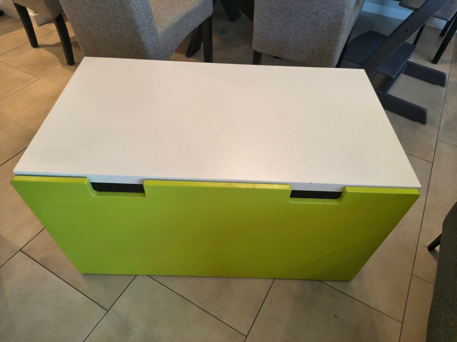 SMÅSTAD speelgoedkist/bank met gebruikssporen, Ophalen