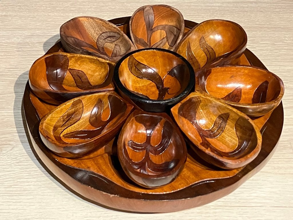 Handgesculpteerde tafel in hout uit de Dominikaanse Rep., Huis en Inrichting, Ophalen of Verzenden, Gebruikt, Hout