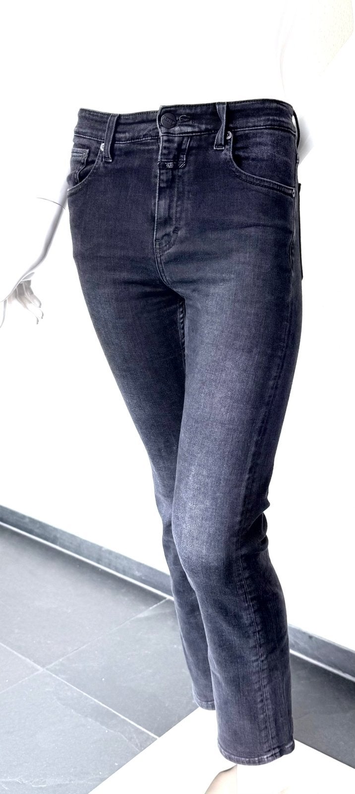CLOSED JEANS, KLEUR ZWART, MAAT 36, (NEW €210)💖💖💖, Ophalen of Verzenden, Zo goed als nieuw, Zwart, W28 - W29 (confectie 36)