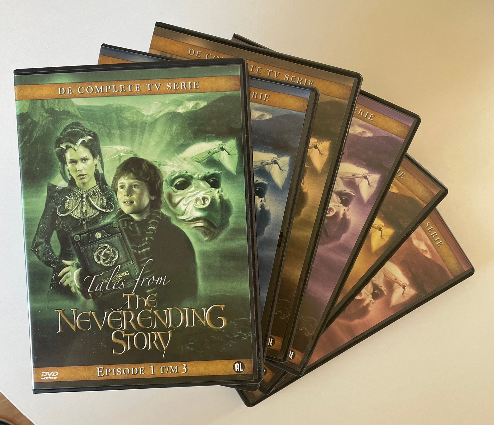 The Neverending Story complete tv serie:  6dvd box, Science Fiction en Fantasy, Ophalen of Verzenden, Zo goed als nieuw, Vanaf 6 jaar