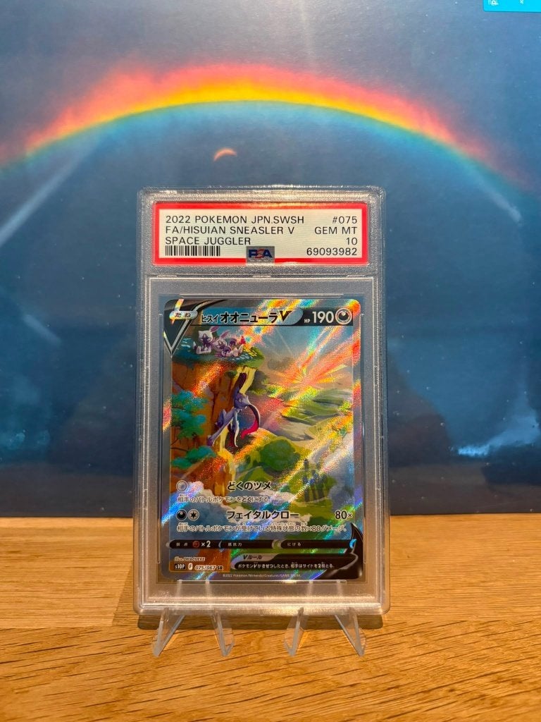 PSA 10 Hisuian Sneasler V #75 Japanese Space Juggler, Ophalen of Verzenden, Zo goed als nieuw, Losse kaart, Foil
