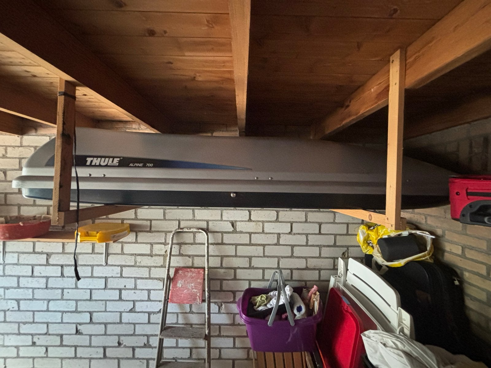 Thule Alpine 700 dakkoffer met dakdragers, Ophalen, Gebruikt