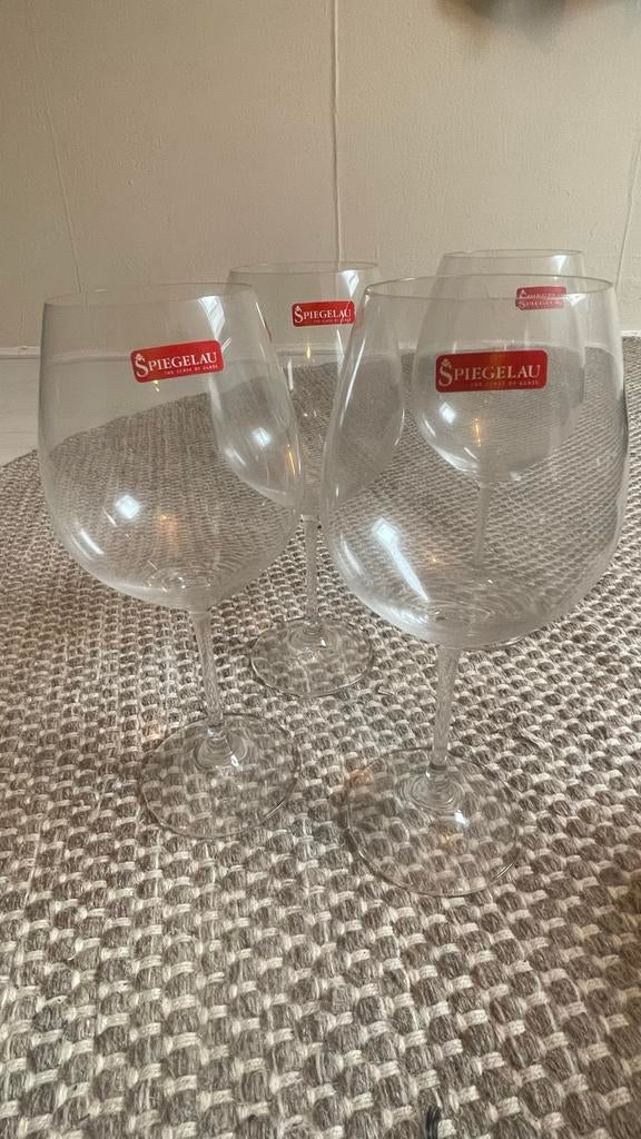Set van 4 Spiegelau wijnglazen, Huis en Inrichting, Keuken | Servies, Ophalen of Verzenden, Zo goed als nieuw, Glas, Glas of Glazen