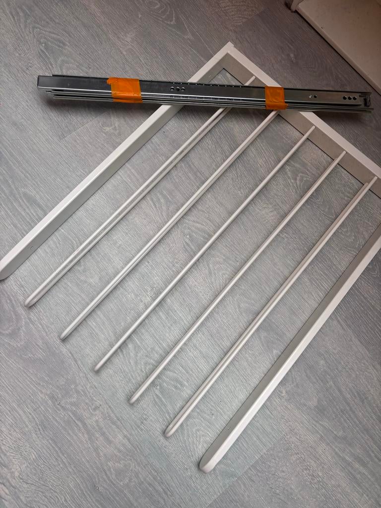 IKEA broekenrek voor 50 cm kast, gebruikt maar prima, Ophalen, Minder dan 50 cm, Gebruikt, Met hangruimte