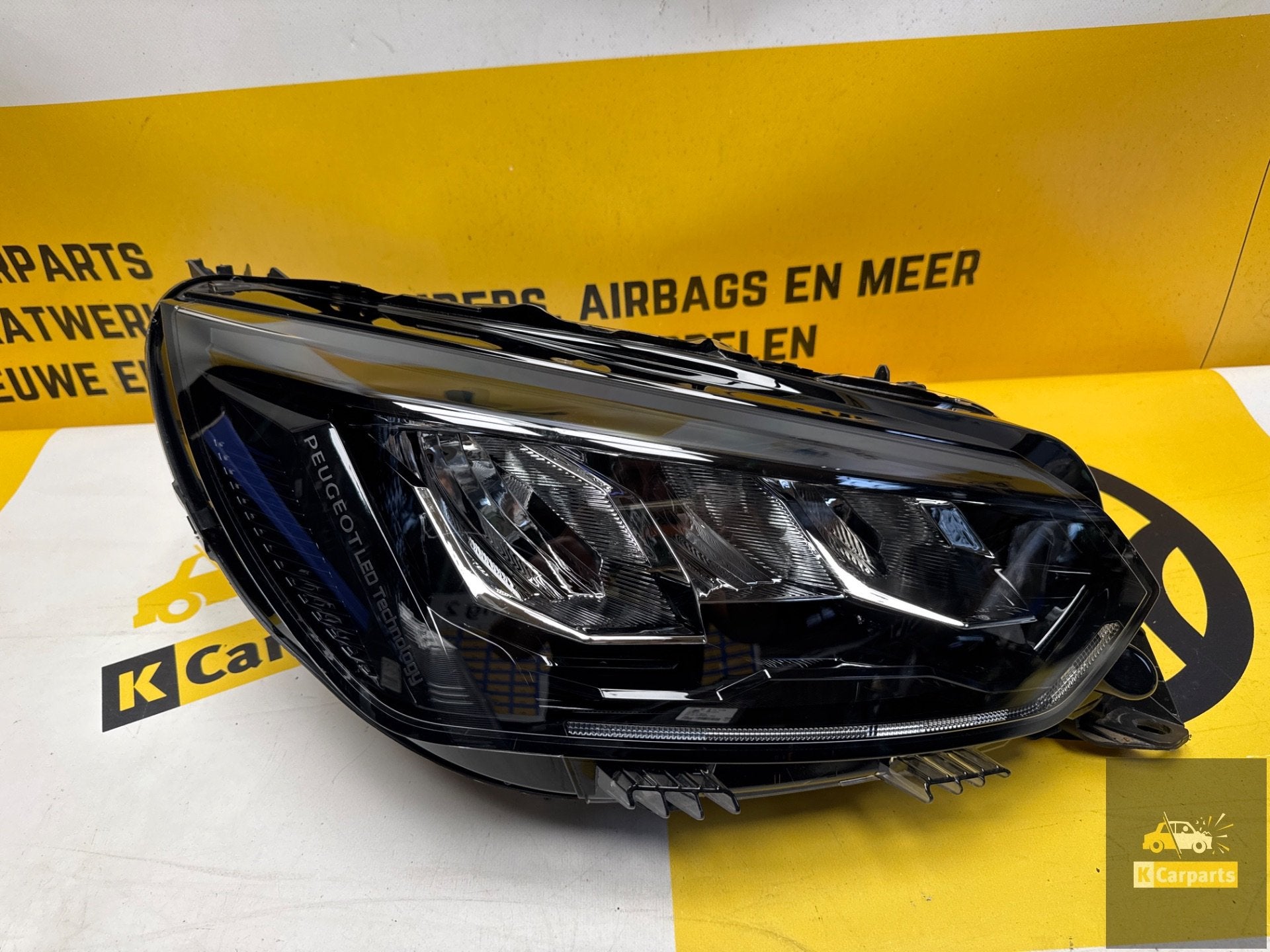 Koplamp PEUGEOT Rechts 208 II 2 2008 II 2 LED 19-23, Auto-onderdelen, Info@fabrikant.eu, Fabrikantstraat 1
1000 AA  Amsterdam, NL