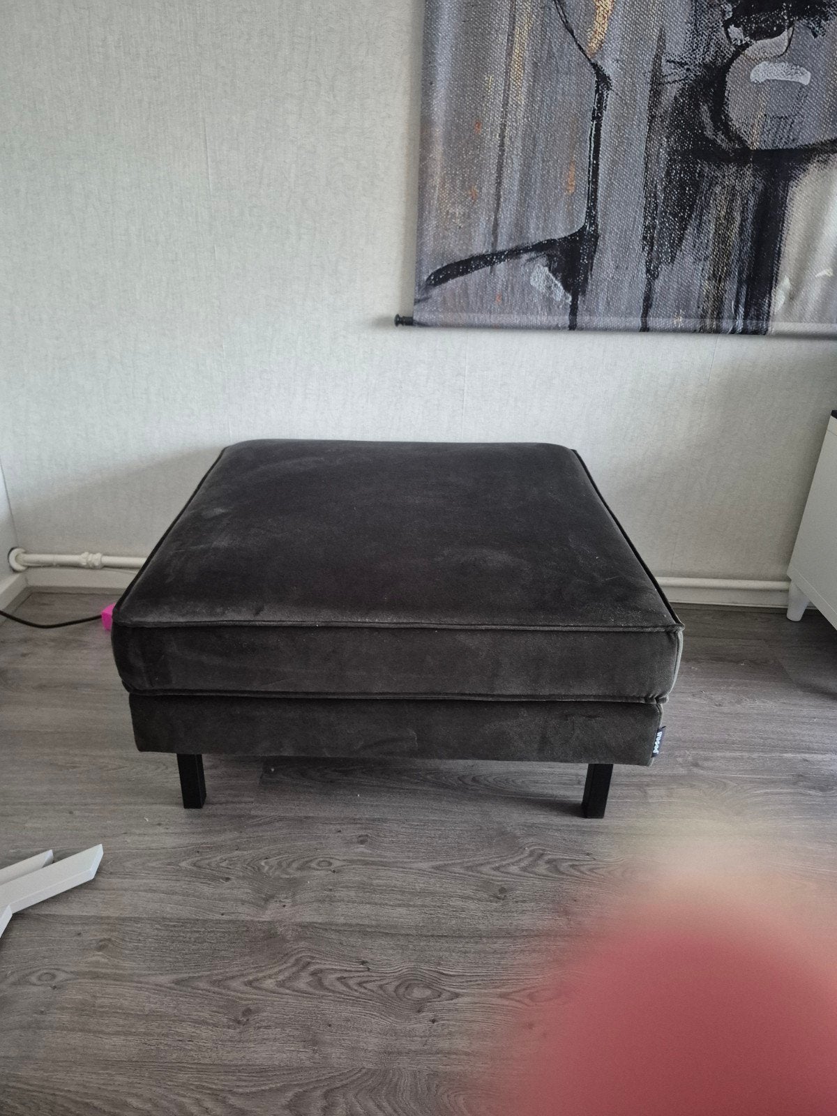 Zo goed als nieuwe poef van Woood warmgroen fluweel, Ophalen, Vierkant, 75 tot 100 cm, Zo goed als nieuw